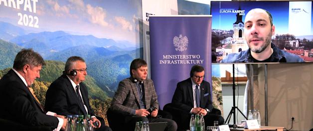 XXXIII konferencja Europa Karpat po raz kolejny zgromadziła polityków, naukowców i samorządowców z krajów regionu karpackiego: Polski, Ukrainy, Słowacji, Czech, Litwy, Węgier, Rumunii, Mołdawii, a także przedstawicieli Wielkiej Brytanii oraz USA
